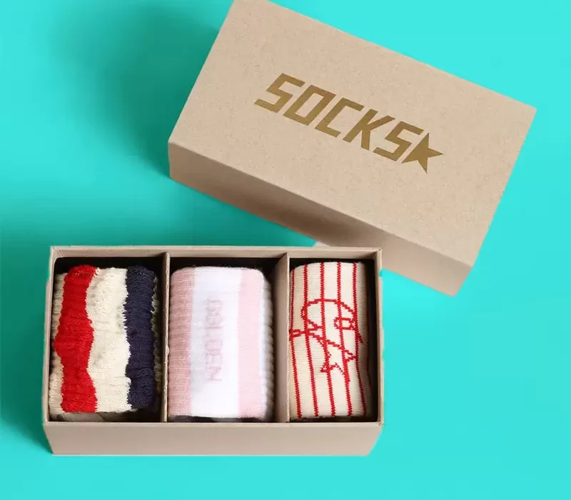 Custom Socks Boxes Wholesale for Online Brands